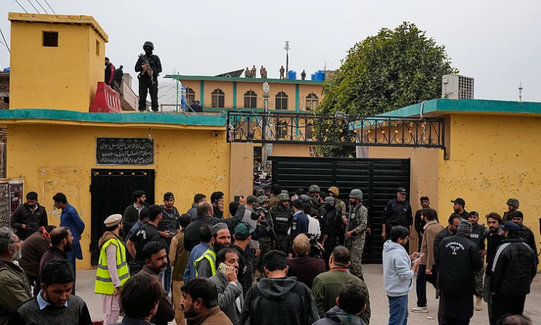 31 Killed, Nearly 170 Injured in Suicide Attack on Shia Mosque in Islamabad